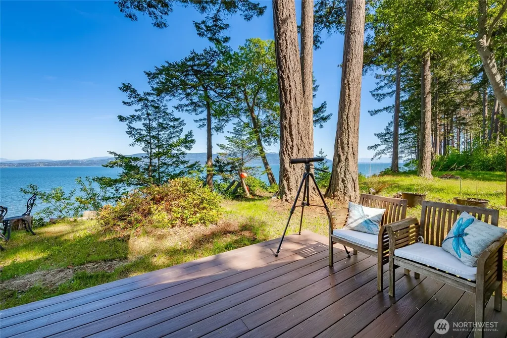 60 Eliza Island Bellingham WA 98226