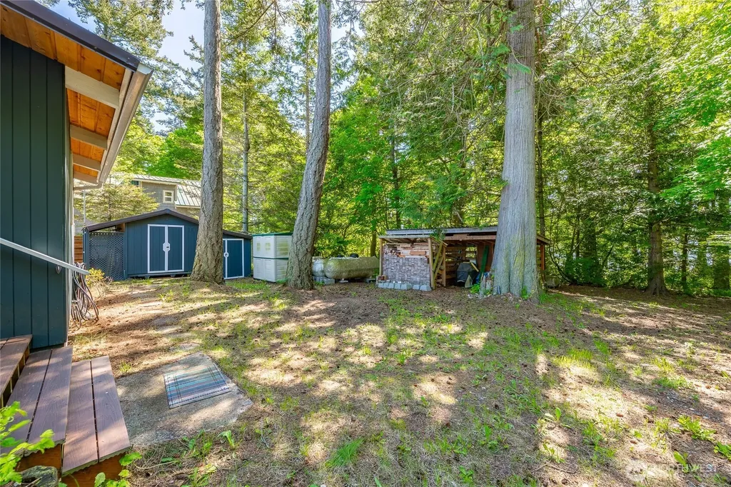 60 Eliza Island Bellingham WA 98226
