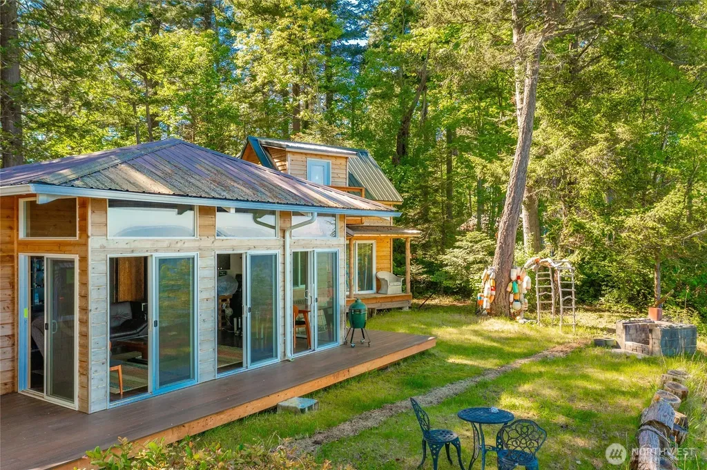 60 Eliza Island Bellingham WA 98226