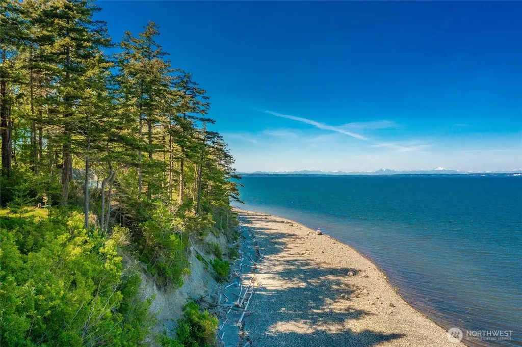 60 Eliza Island Bellingham WA 98226