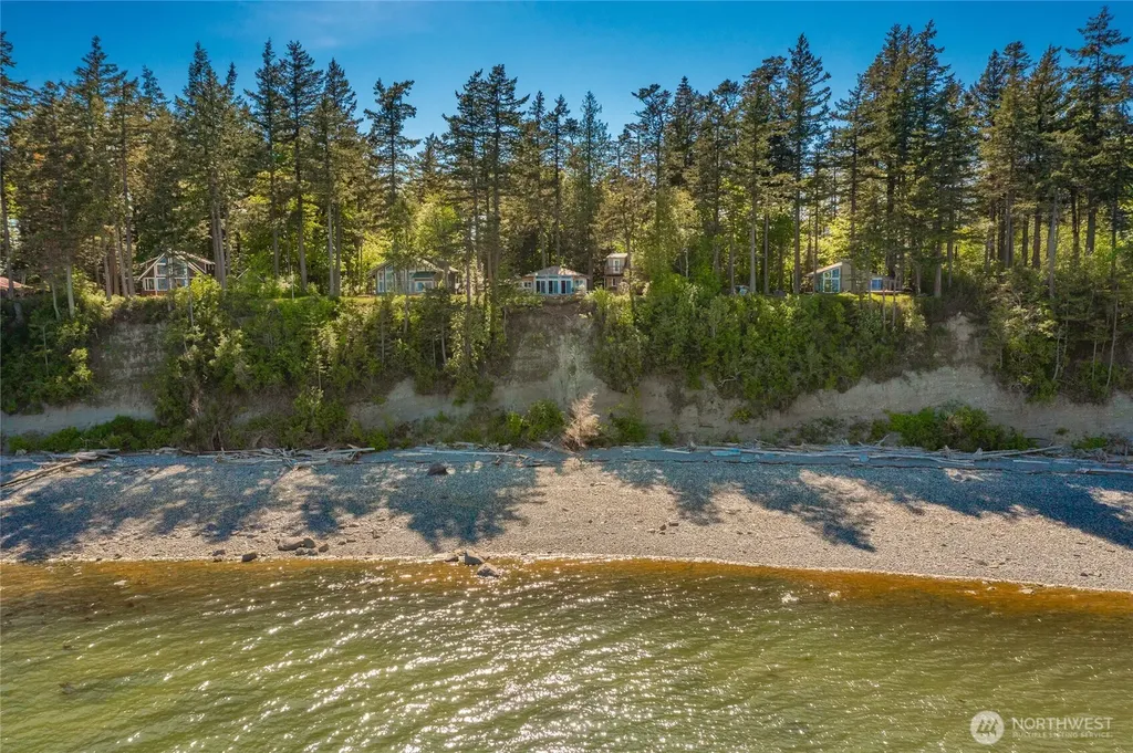 60 Eliza Island Bellingham WA 98226