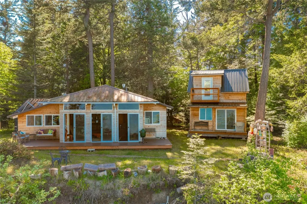 60 Eliza Island Bellingham WA 98226