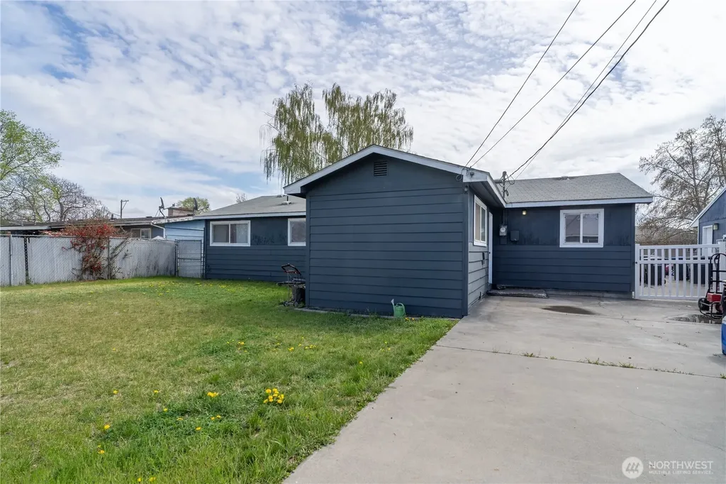 2614 W Texas Street Moses Lake WA 98837