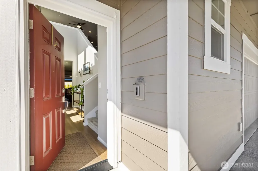 1324 Baker Heights Loop Bremerton WA 98312