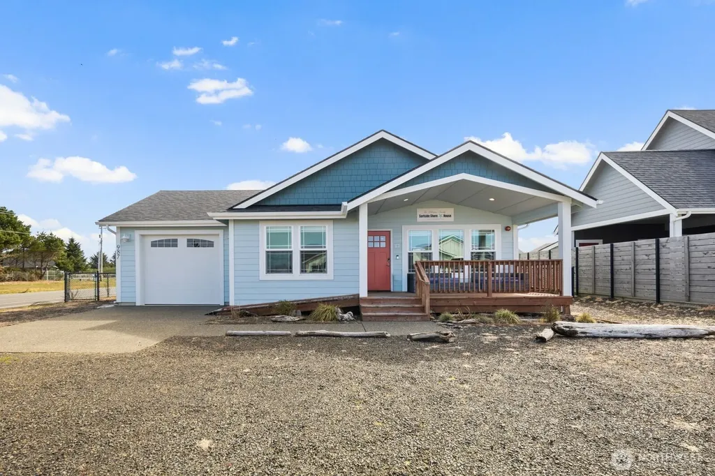 987 Alida Court SE Ocean Shores WA 98569