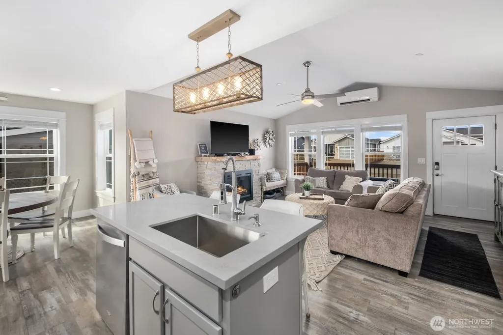 987 Alida Court SE Ocean Shores WA 98569