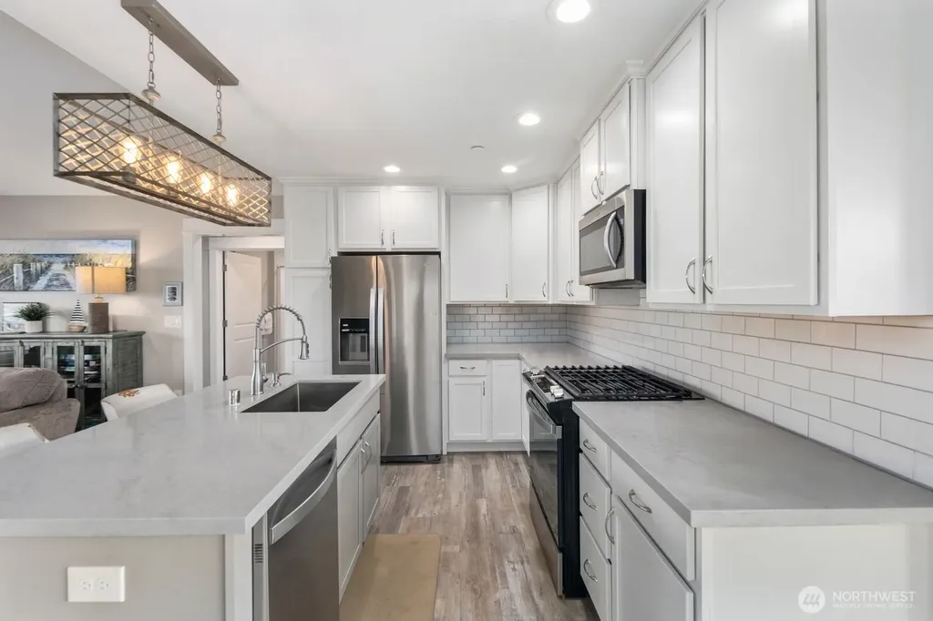 987 Alida Court SE Ocean Shores WA 98569