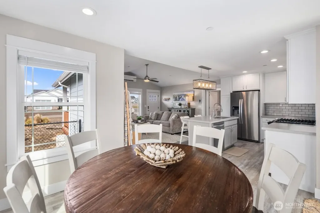 987 Alida Court SE Ocean Shores WA 98569