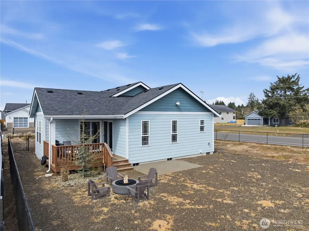 987 Alida Court SE Ocean Shores WA 98569
