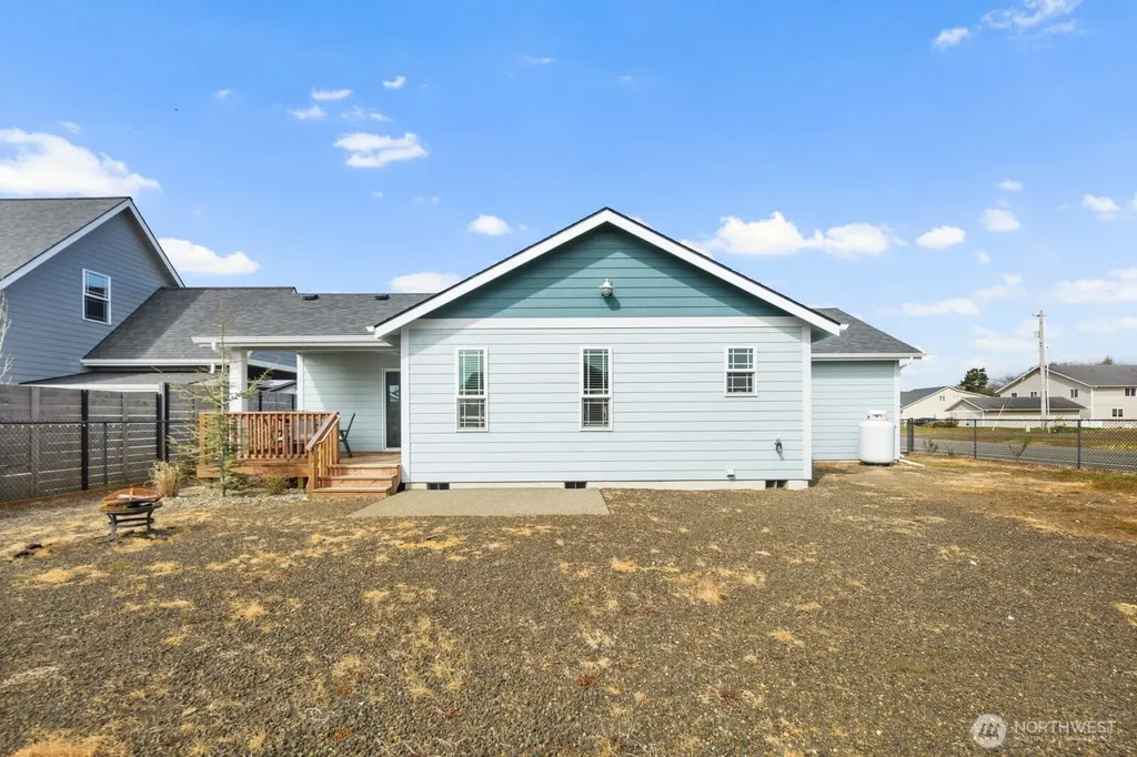 987 Alida Court SE Ocean Shores WA 98569