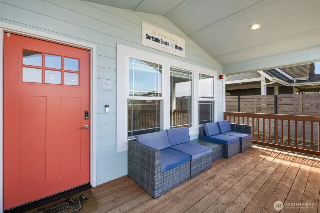 987 Alida Court SE Ocean Shores WA 98569