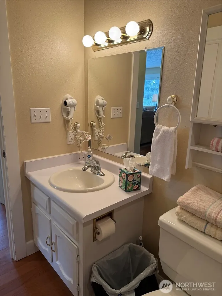 210 NW 26th Street Long Beach WA 98631