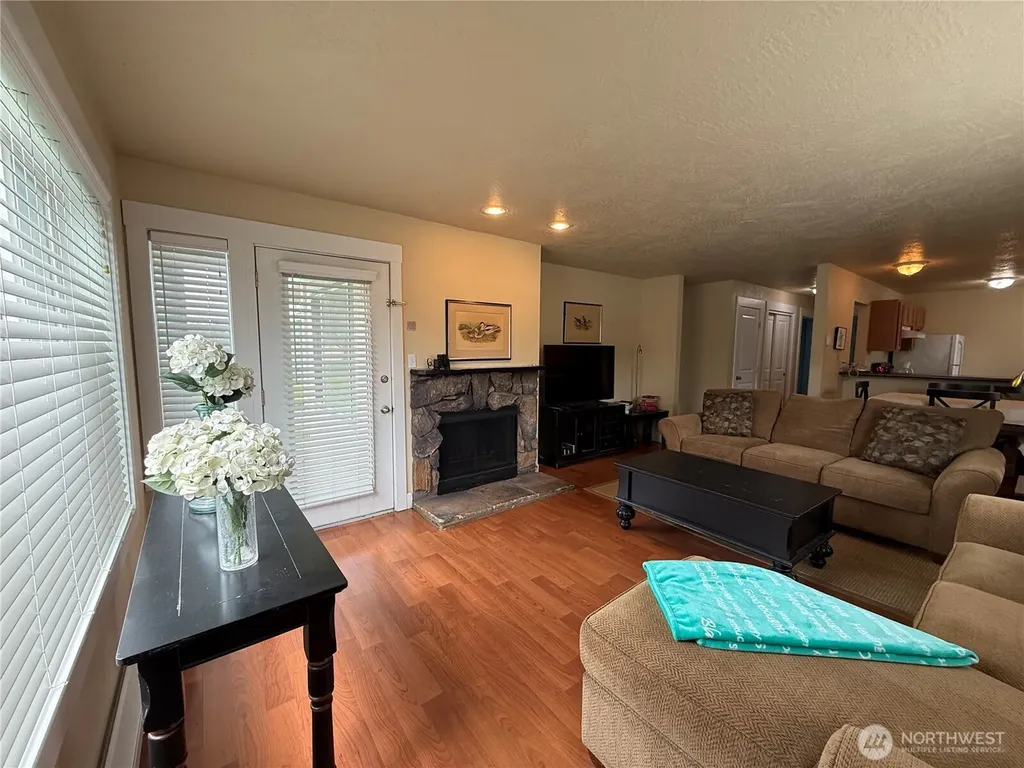 210 NW 26th Street Long Beach WA 98631