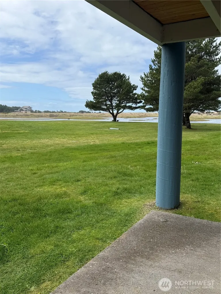 210 NW 26th Street Long Beach WA 98631