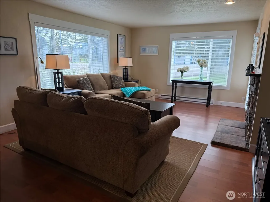 210 NW 26th Street Long Beach WA 98631