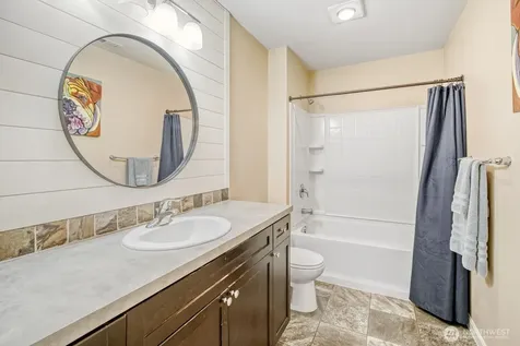 16720 80th Avenue Ct E Puyallup WA 98375