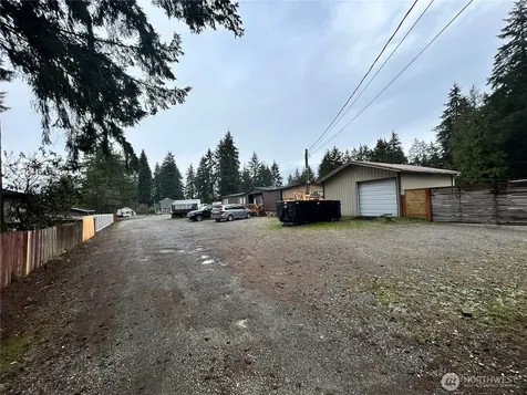 5013 80th Street E Tacoma WA 98443