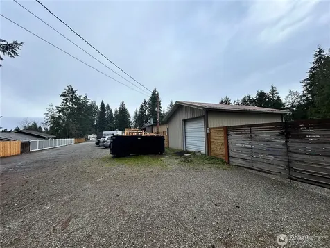 5013 80th Street E Tacoma WA 98443