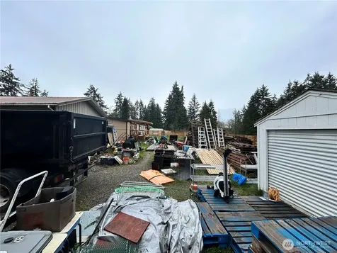 5013 80th Street E Tacoma WA 98443