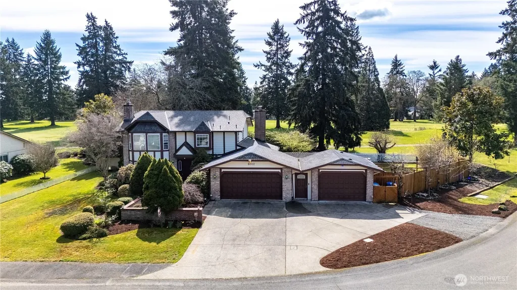 8002 Sapphire Drive SW Lakewood WA 98498