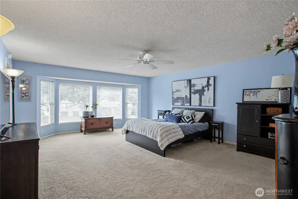 8002 Sapphire Drive SW Lakewood WA 98498