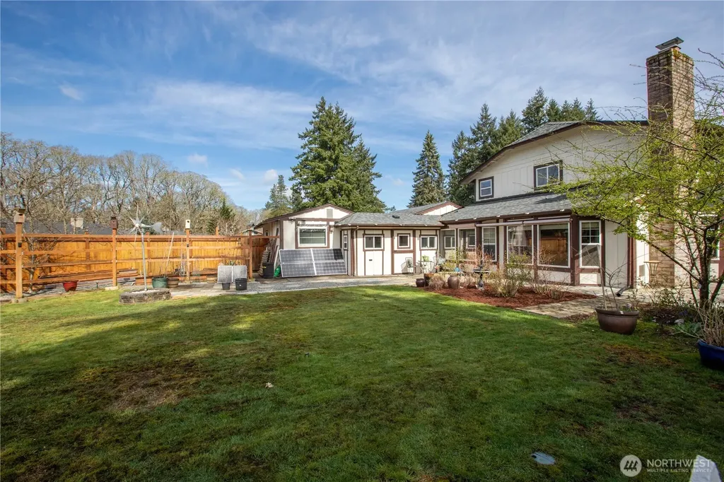 8002 Sapphire Drive SW Lakewood WA 98498