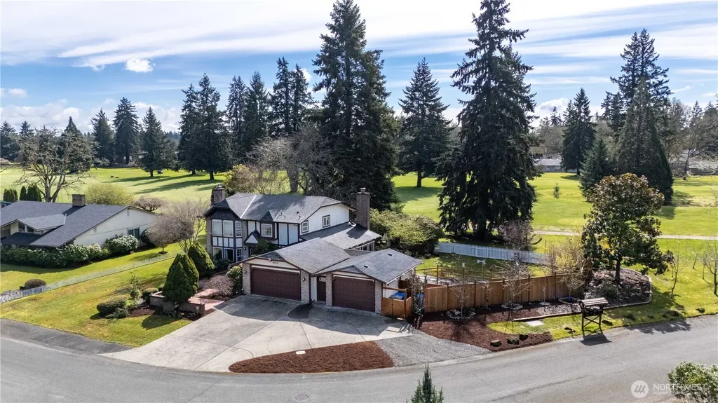 8002 Sapphire Drive SW Lakewood WA 98498