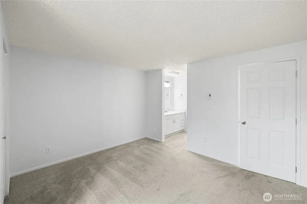 1721 SW 318th Place Federal Way WA 98023