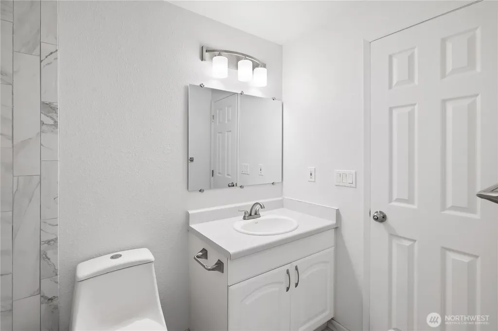1721 SW 318th Place Federal Way WA 98023