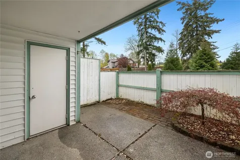 1721 SW 318th Place Federal Way WA 98023