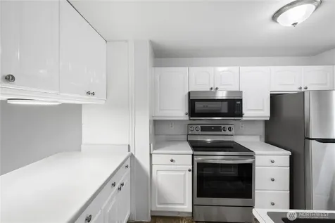 1721 SW 318th Place Federal Way WA 98023