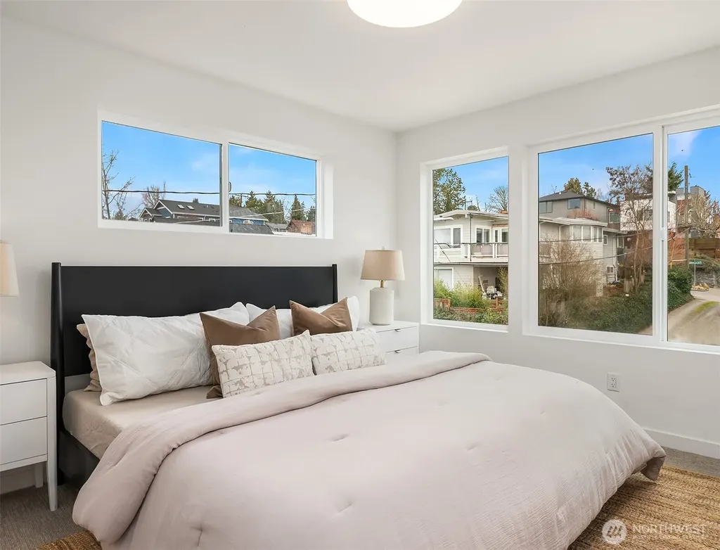 219 NE 75th Street Seattle WA 98115