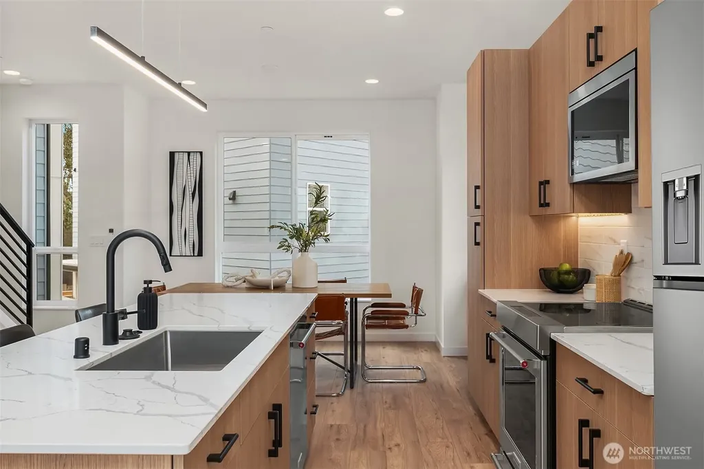 219 NE 75th Street Seattle WA 98115