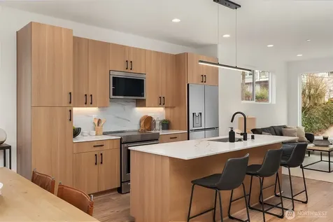 219 NE 75th Street Seattle WA 98115