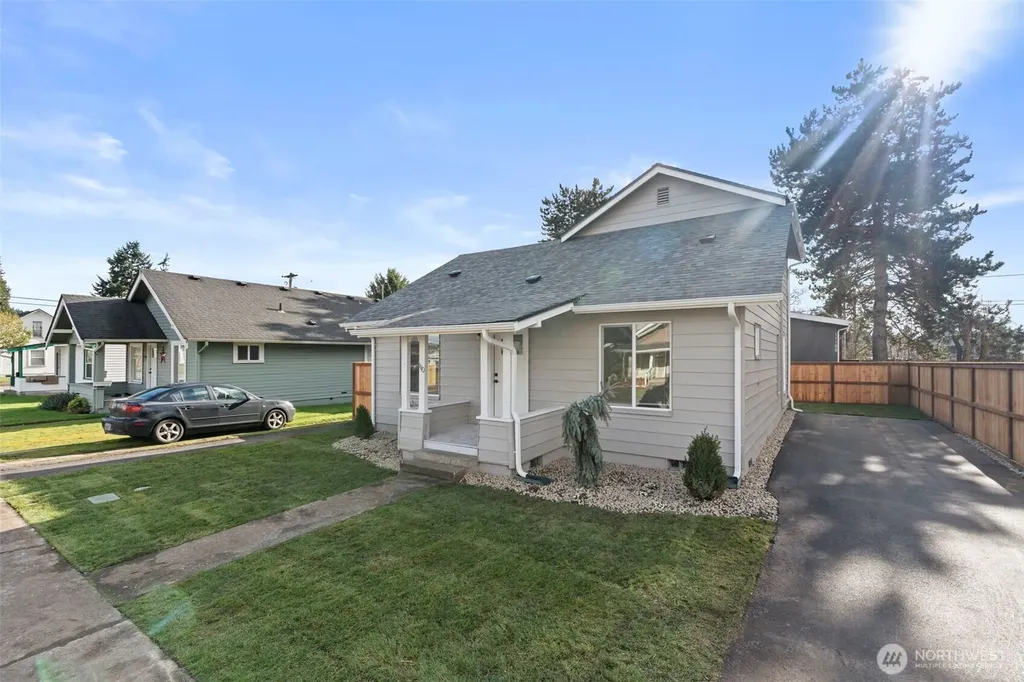 1110 W Walnut Centralia WA 98531