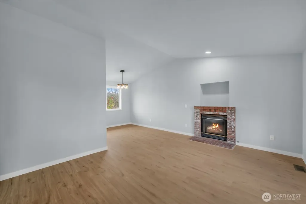 2205 65th Avenue NE Tacoma WA 98422