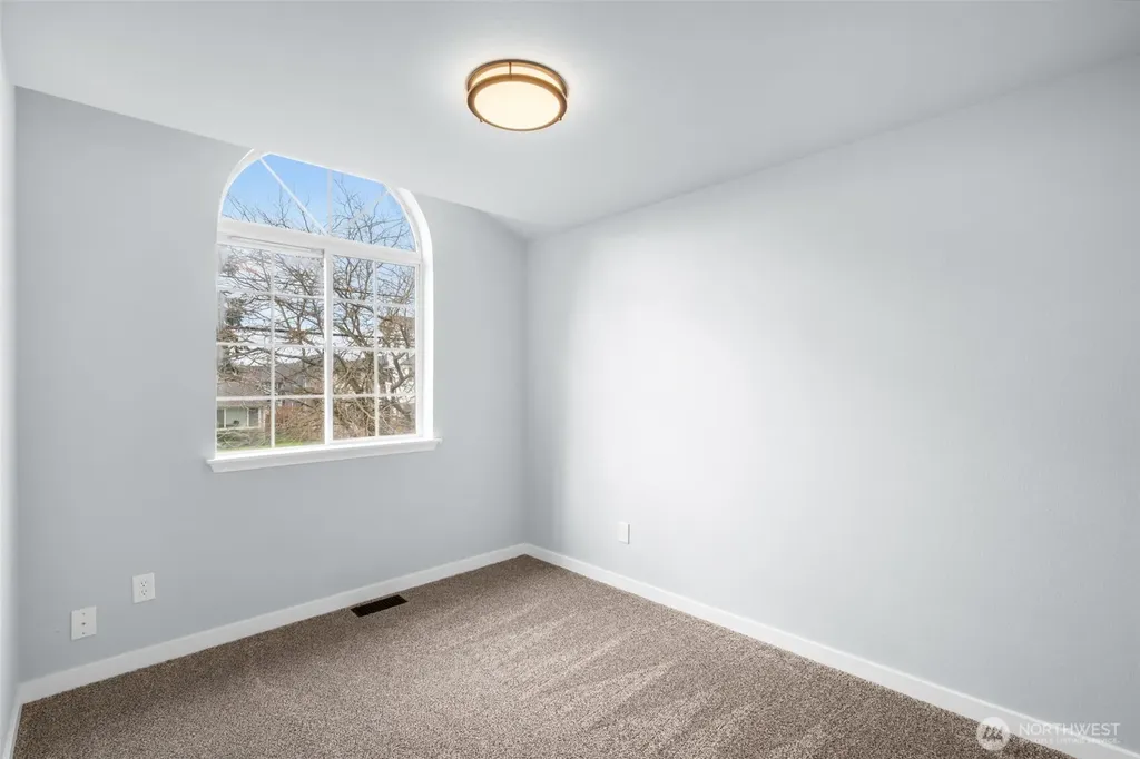 2205 65th Avenue NE Tacoma WA 98422