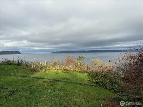 27 E Port Gardner Drive Everett WA 98206