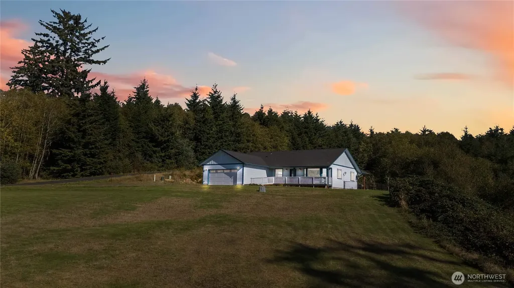 58 Alger Creek Heights Road Cathlamet WA 98612