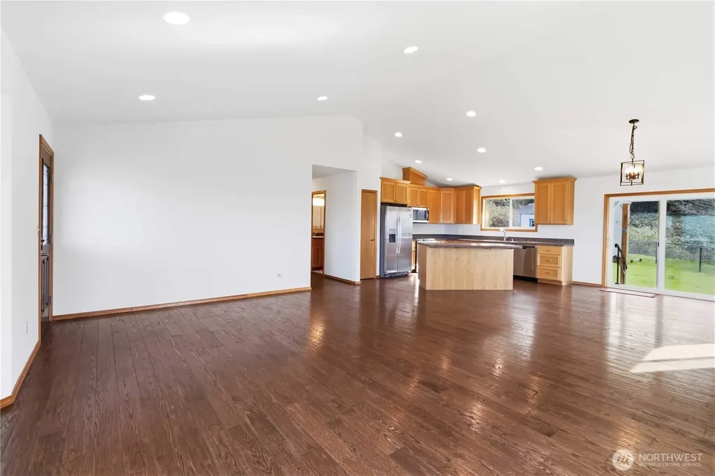 58 Alger Creek Heights Road Cathlamet WA 98612