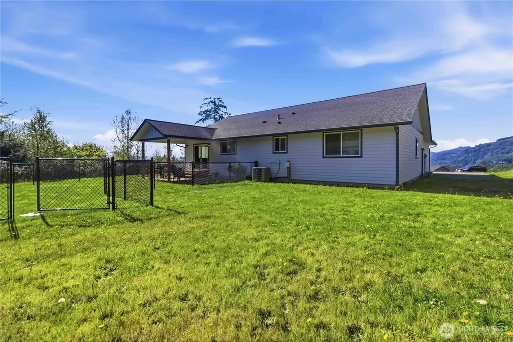 58 Alger Creek Heights Road Cathlamet WA 98612