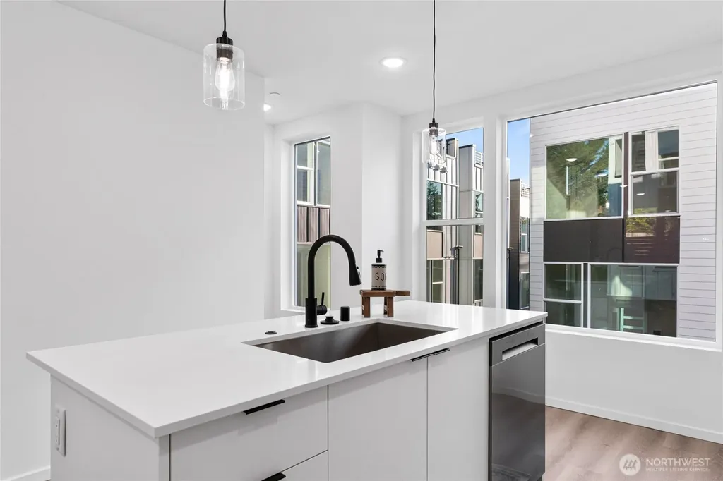 12510 35th Avenue NE Seattle WA 98125