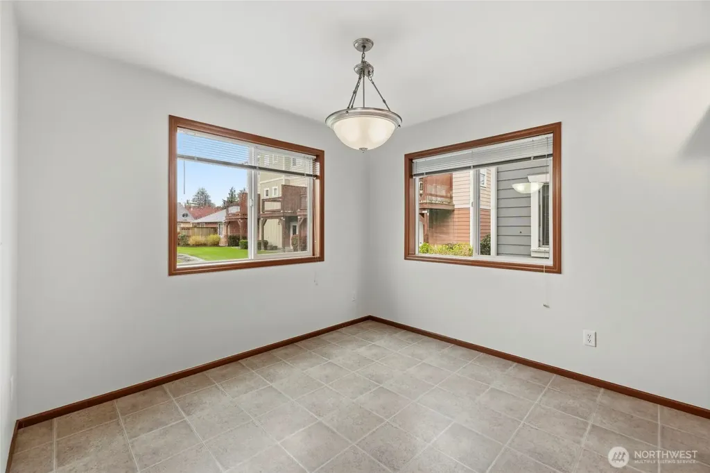 557 Neff Circle Burlington WA 98233
