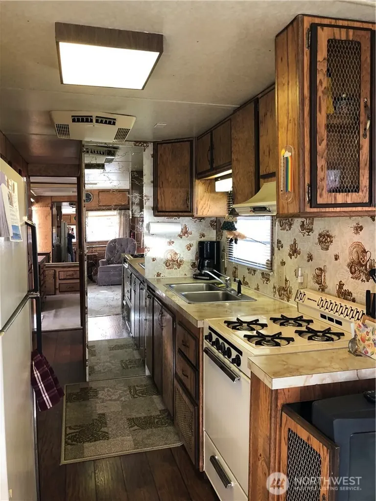 8818 Crescent Bar Road NW Quincy WA 98848
