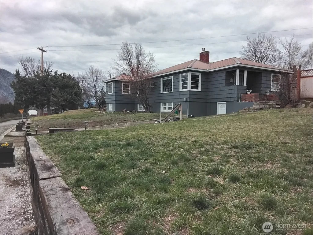 109 Antwine Avenue S Tonasket WA 98855