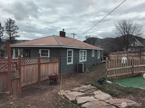109 Antwine Avenue S Tonasket WA 98855
