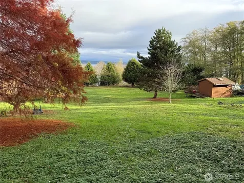 24 E Port Gardener Drive Everett WA 98206