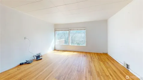 1803 Juniper Oroville WA 98844