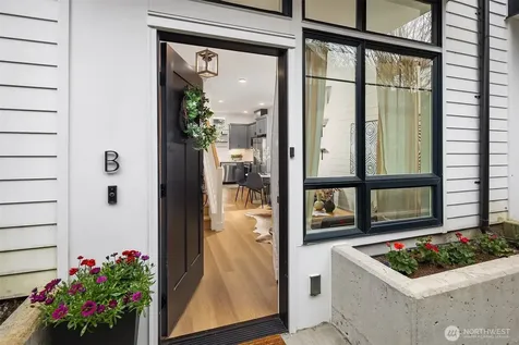 6037 42nd Avenue SW Seattle WA 98136