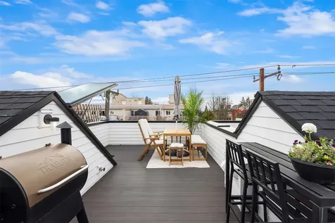 6037 42nd Avenue SW Seattle WA 98136